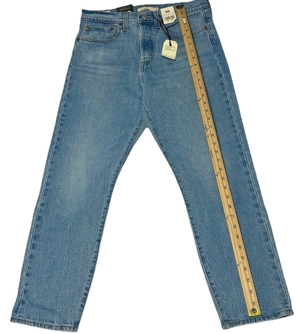 Levi's Premium Wedgie High Rise Tapered Jeans Women's Size 30 Light Wash NWT